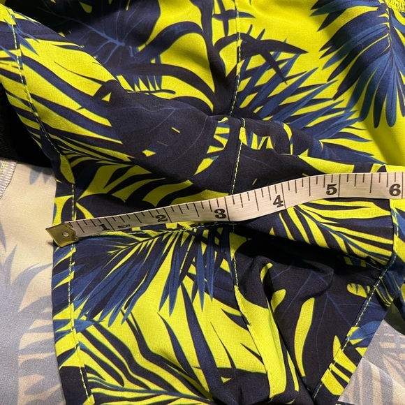 Team Zoot Women’s LTD Run 3" Short - Picture 9 of 10